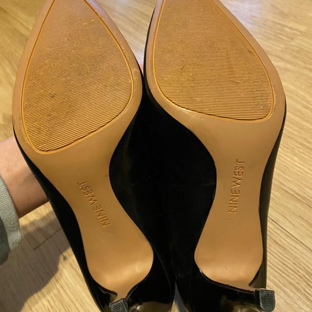 Elegant NINE WEST Black Pumps 7.5, 3” heels - Picture 2 of 6